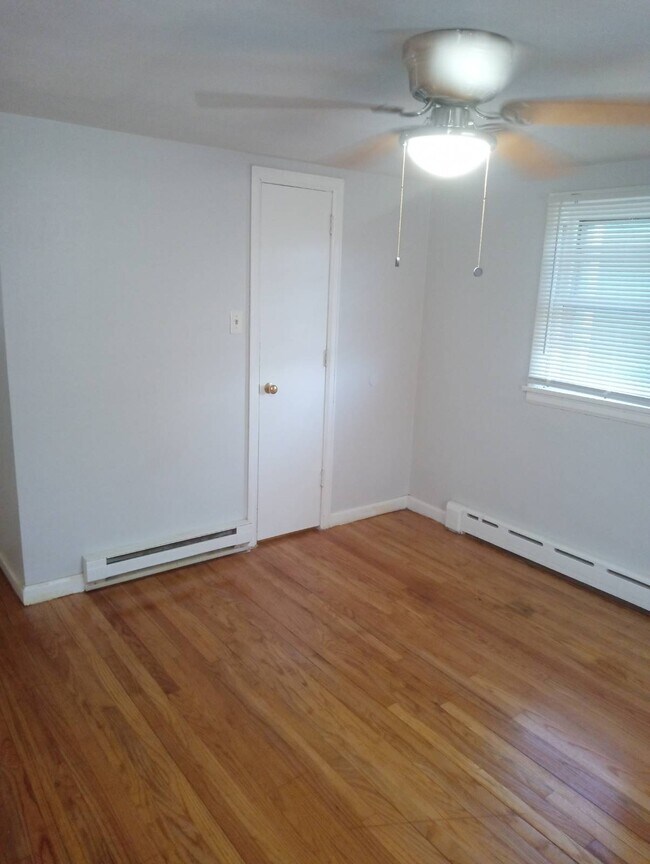 Photo - 125 Boyer St