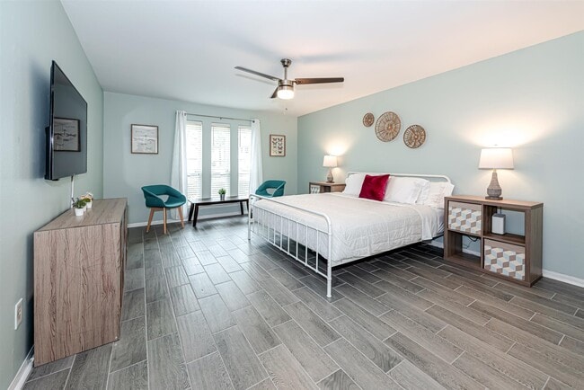 Photo - 1807 Saddlecreek Dr