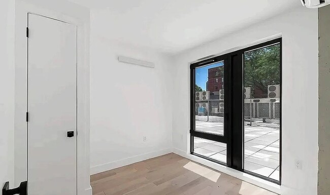 Photo - 60 W 125th St Unit 2