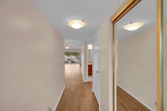 Photo - 2340 SW 22nd Ave Unit 306