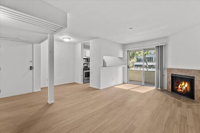 Photo - 10960 Ashton Ave Unit 204