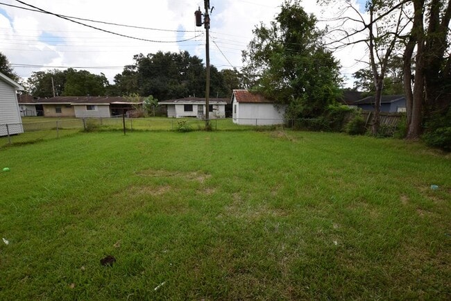 Photo - 3513 Monroe St