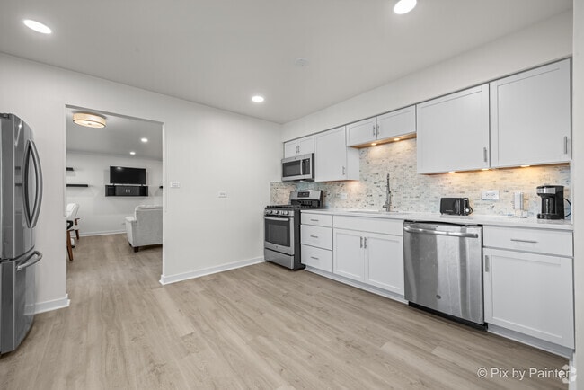 Building Photo - 538 Harold Ave Rental