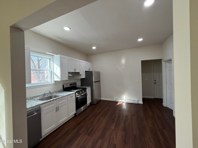 Photo - 10 Orange St