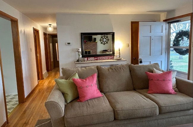 Photo - 11 Milton Ln