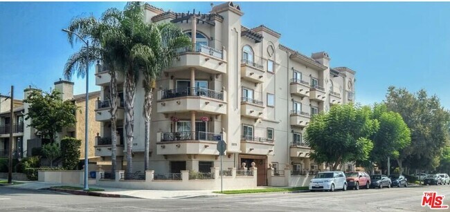 Building Photo - 11578 Iowa Ave Unit 202 Rental