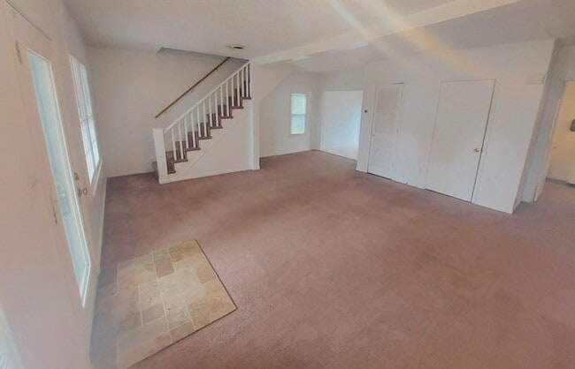 Photo - 431 Seaboard Ave