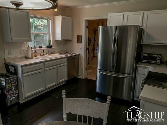 Photo - Close to Vidant Medical Center