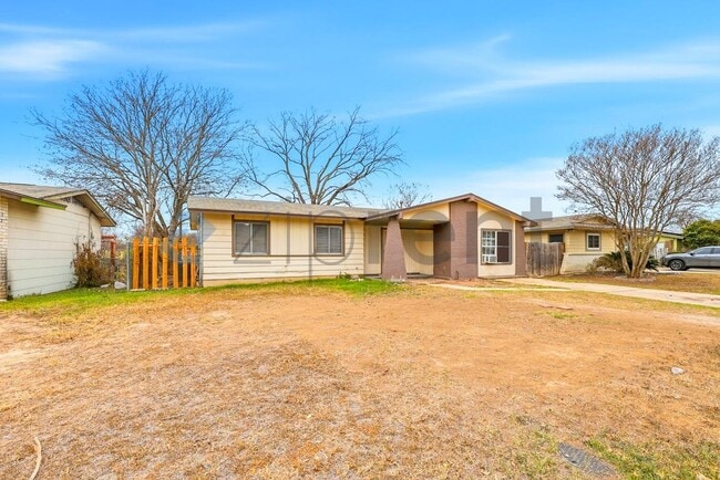 Photo - 6916 Shady Grove Dr