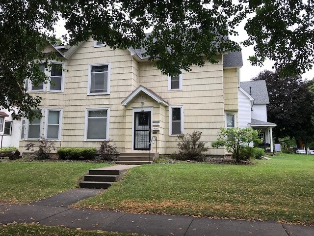 Front of home - 1625 Hewitt Ave Unit 1625 Hewitt #2