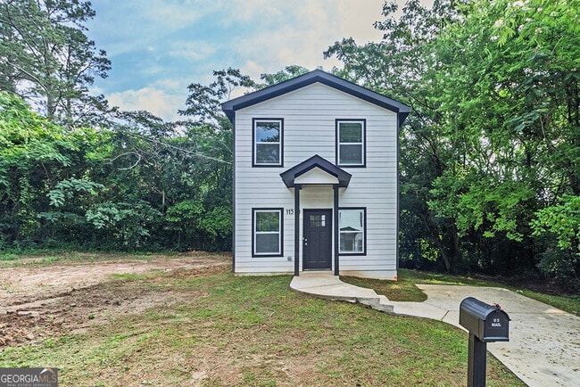 Photo - 115 Emily St