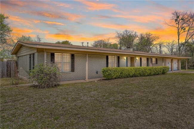 Building Photo - 12506 Tomanet Trail Rental