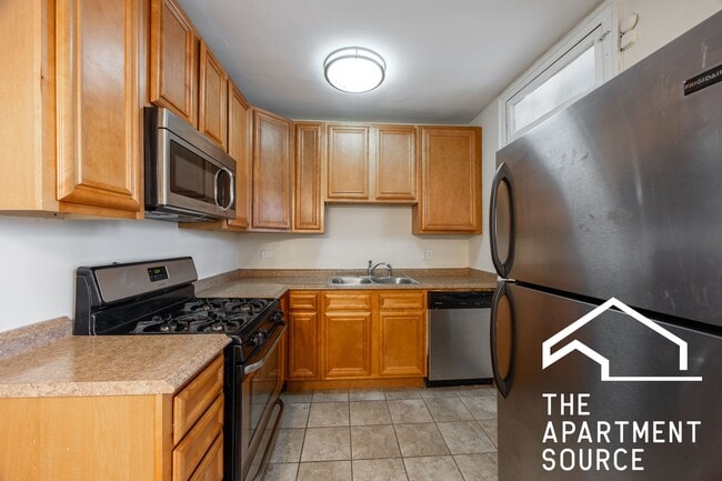 Photo - 602 Elgin Ave Unit 2E