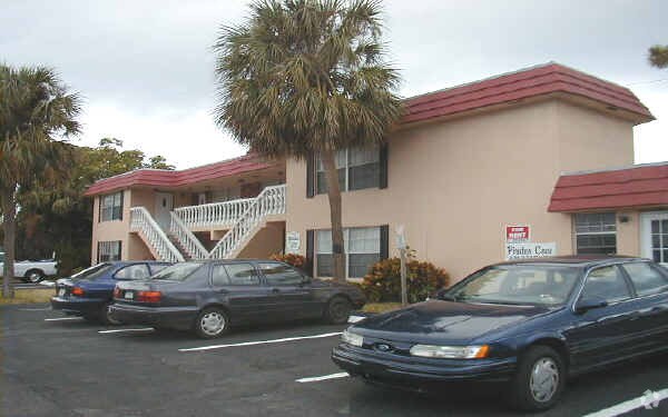 Photo - Pirates Cove Apartments