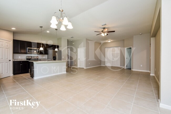 Photo - 8287 Robin Rd