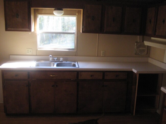 Photo - 924 W 49th St