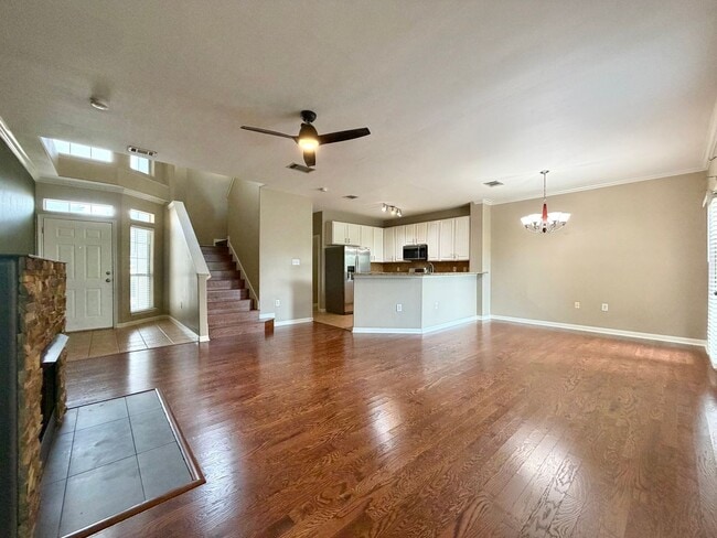 Photo - 3300 Forest Creek Dr