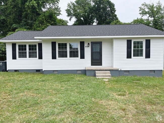 Building Photo - Renovated Greensboro Home