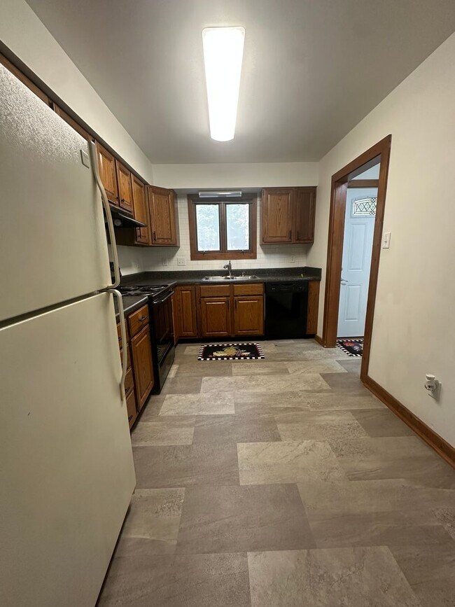 Photo - 5652 Thea Ln Unidad A