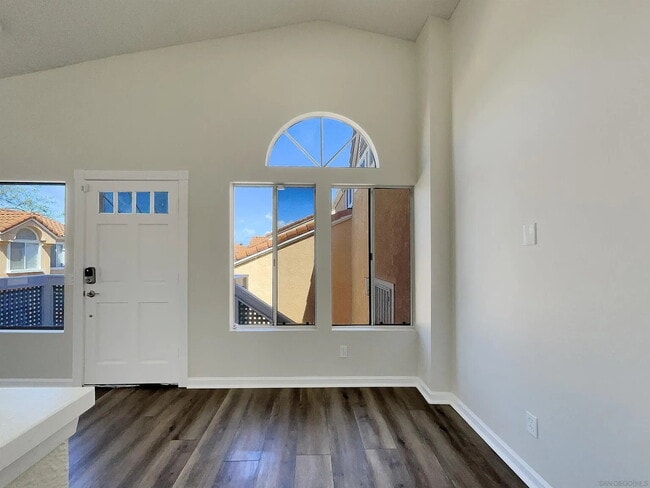 Photo - "Coastal Comfort: Spacious 2-Bed, 2-Bath Retreat in Oceanside!"