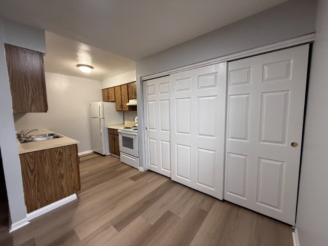 Photo - 1114 5th St Unit 14