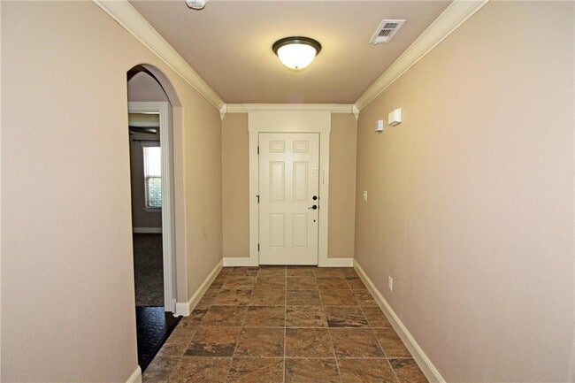 Photo - 3108 SW Oakleigh Rd