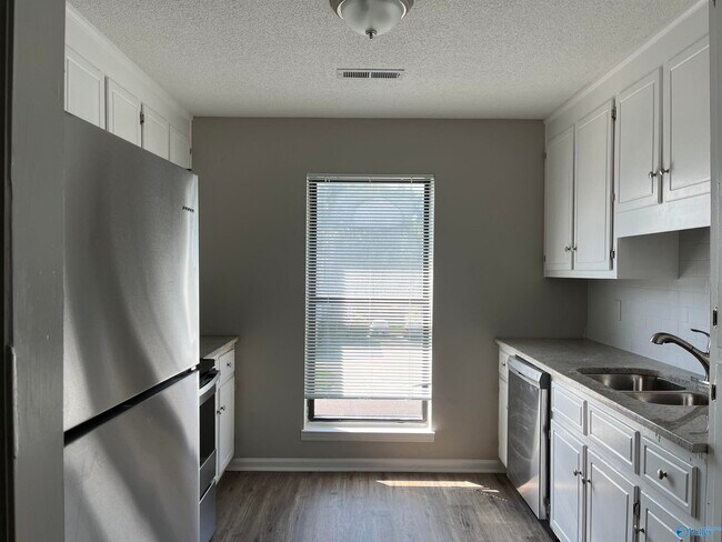 Photo - 2602 Wynterhall Rd SE Unit C