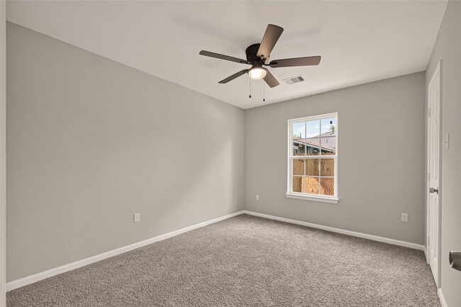 Photo - 7414 S Hall St