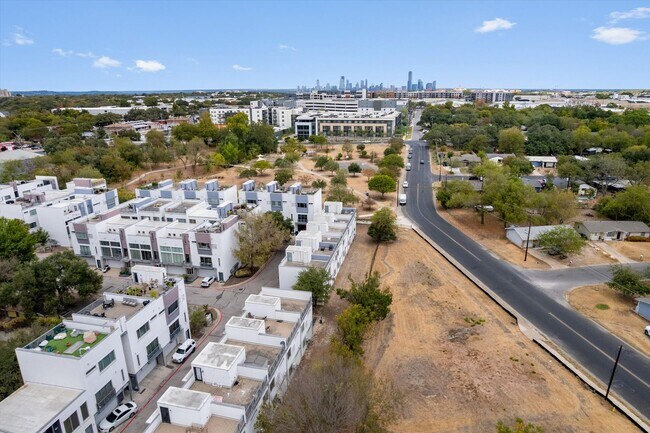 Photo - 4801 S Congress Ave