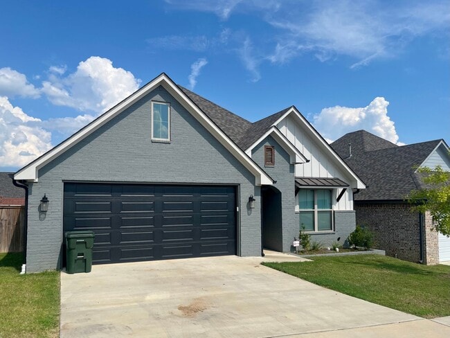 Photo - 7012 Hillside Ave