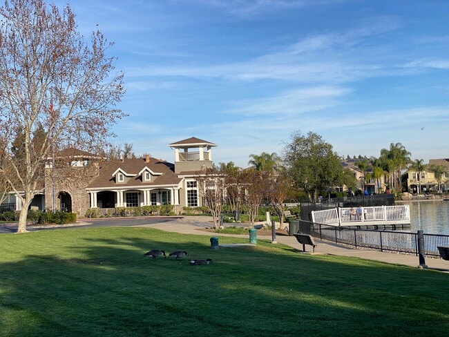 Photo - 1042 Tulloch Dr