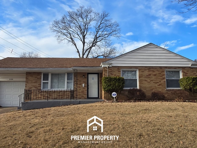 Building Photo - Charming 3BR St. Louis Home w/ Hardwood Floors, Dining Room & Garage