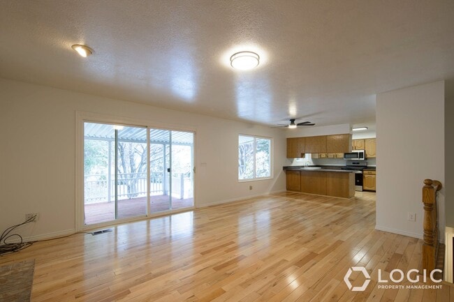 Photo - Spacious Home in Tooele!