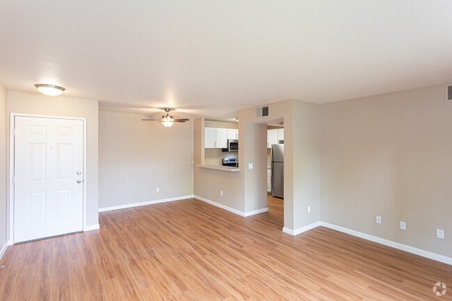 1BR, 1BA - 686 SF