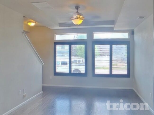 Photo - 5928 John Muir Trl