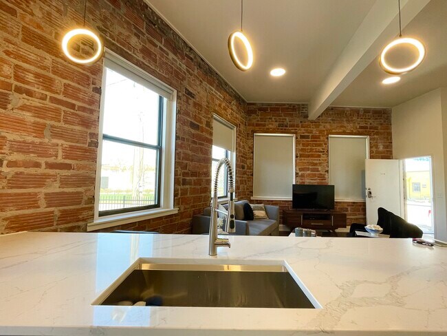 Photo - 1211 W 27th St Unit A