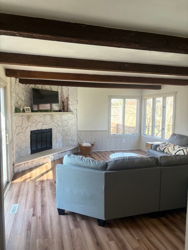 Photo - 1016 E Highland Pl