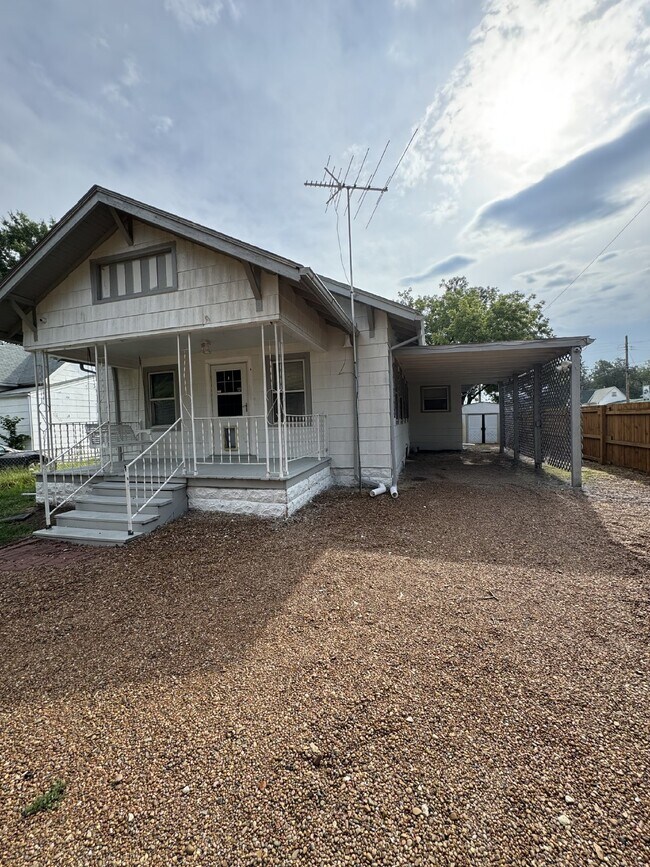 Photo - 1556 S Palisade St