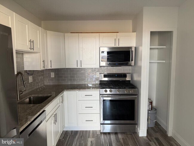 Photo - 5225 Pooks Hill Rd Unit 1625S