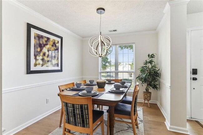 Photo - 859 Springchase Dr