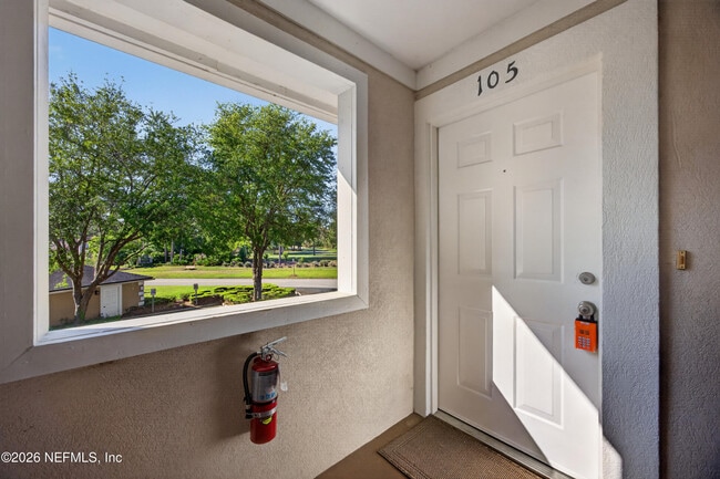 Photo - 13727 Richmond Park Dr N Unidad 105