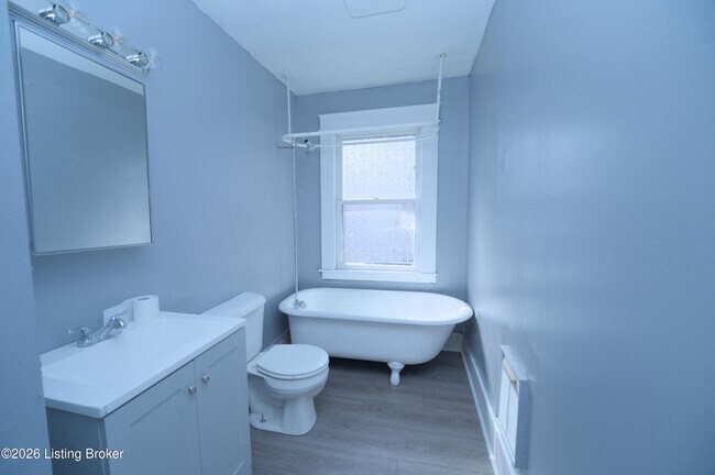Photo - 226 W Burnett Ave Unit B