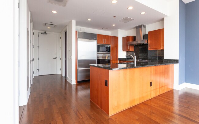 Photo - 401 N Wabash Ave