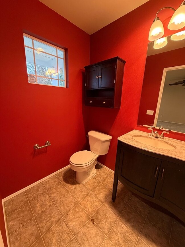 Photo - 2764 Arnold St