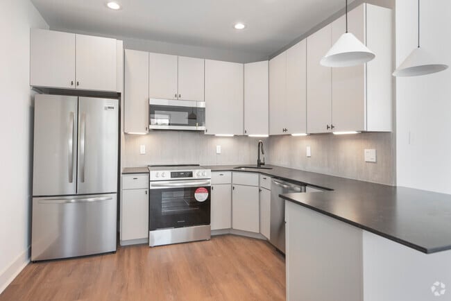 Building Photo - 55 Riverwalk Place Rental