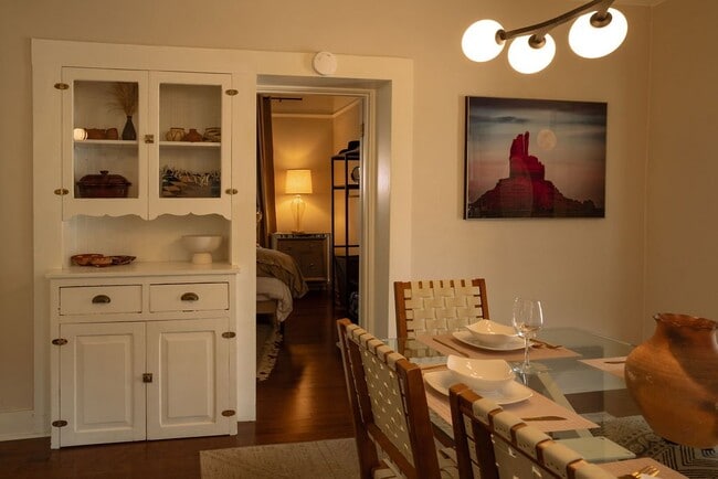 Photo - 112 E 16th St Unit Downstairs