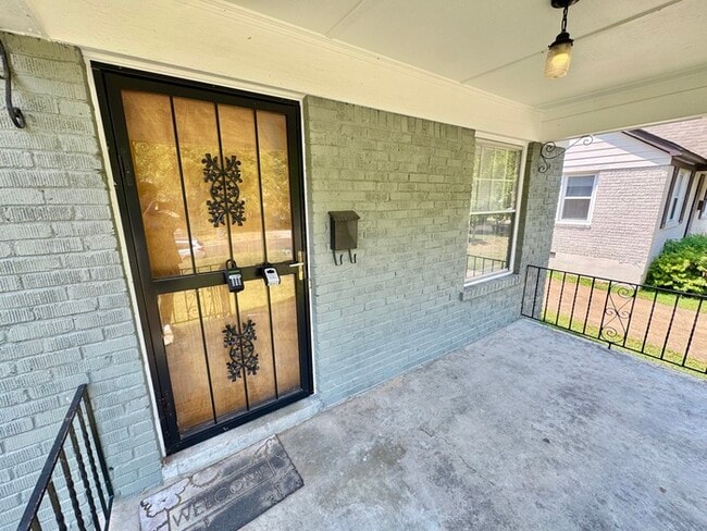 Photo - 3655 Kearney Ave