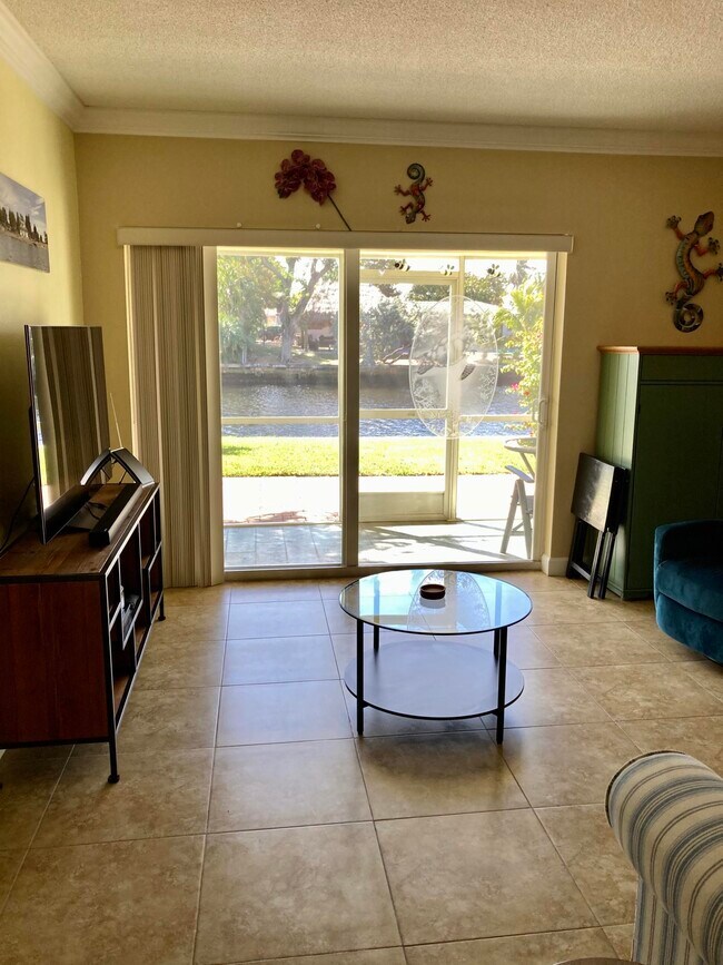 Photo - 912 Pine Dr Unidad 102