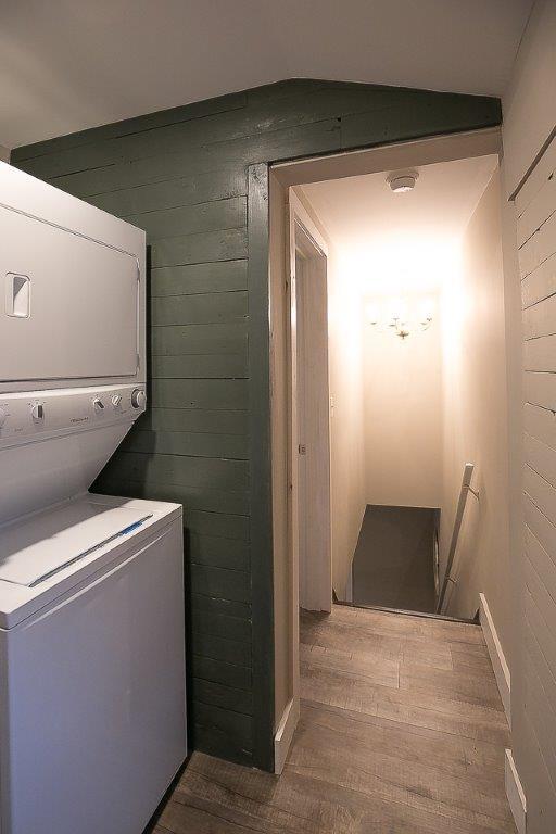 Photo - 122 Sayre St Unit A