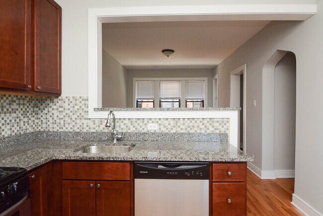 Photo - 4414 N Wolcott Ave Unit A3